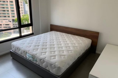 Condominio de 2 dormitorios en Sathon, Bangkok, Tailandia № 143192 - foto 4