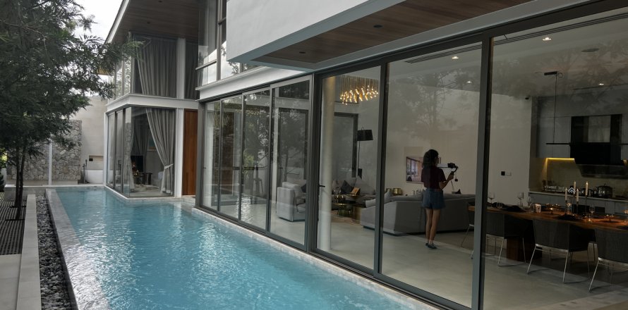 Chalet de 4 dormitorios en Phuket, Tailandia № 45809