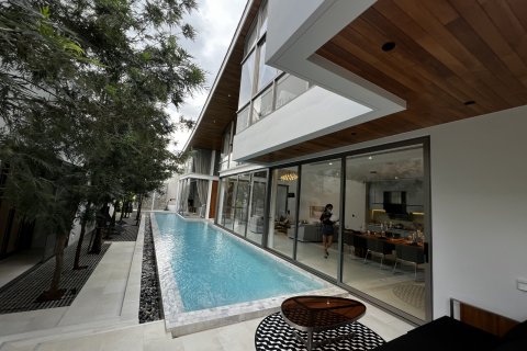 Chalet de 4 dormitorios en Phuket, Tailandia № 45809 - foto 2
