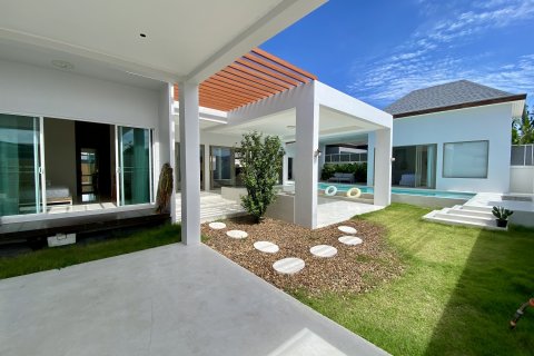 Chalet de 4 dormitorios en Phuket, Tailandia № 136027 - foto 23