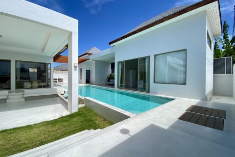 Chalet de 4 dormitorios en Phuket, Tailandia № 136027 - foto 25
