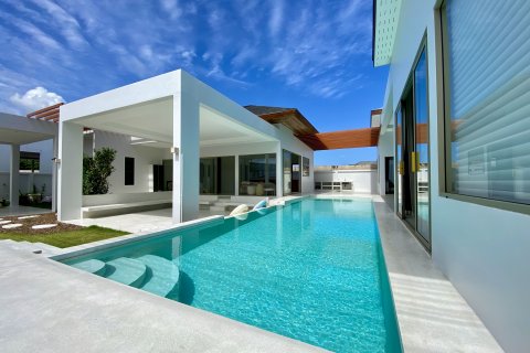 Villa in Phuket, Thailand 4 Schlafzimmer № 136027