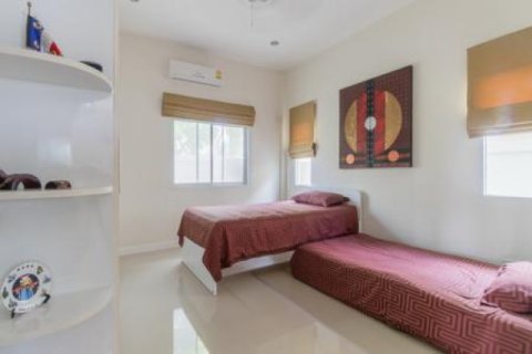 Chalet de 2 dormitorios en Hua Hin, Tailandia № 202846 - foto 4