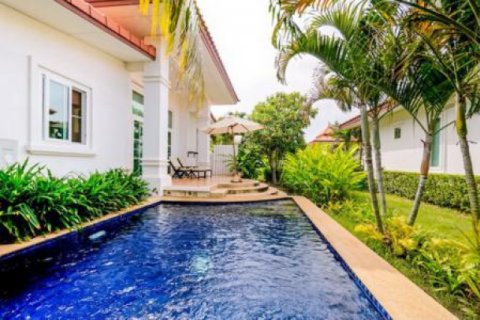 Chalet de 2 dormitorios en Hua Hin, Tailandia № 202844 - foto 4