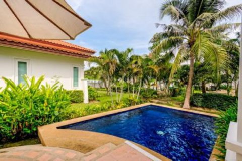 Chalet de 2 dormitorios en Hua Hin, Tailandia № 202844 - foto 3