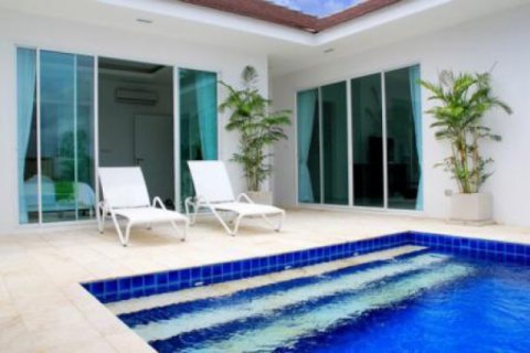 Chalet de 3 dormitorios en Hua Hin, Tailandia № 202842 - foto 3