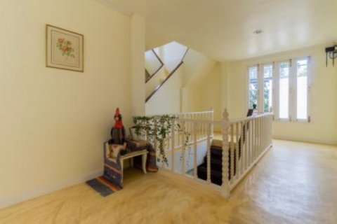 Chalet de 6 dormitorios en Hua Hin, Tailandia № 202848 - foto 5