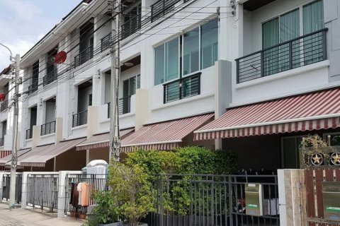 Off-plan Baan Klang Muang Sathorn - Taksin 2 ในกรุงเทพฯ, ประเทศไทย № 62598 - รูปถ่าย 6