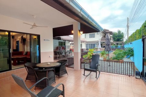 Casa de 5 dormitorios en Pattaya, Tailandia № 63684 - foto 6