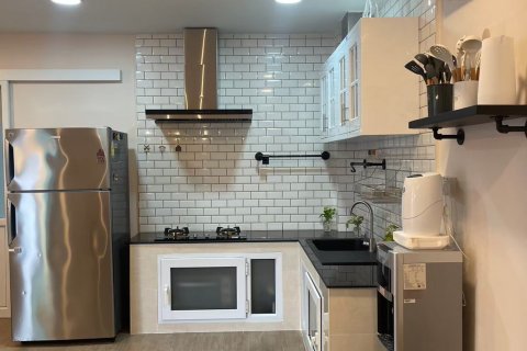 Casa de 5 dormitorios en Pattaya, Tailandia № 63684 - foto 18
