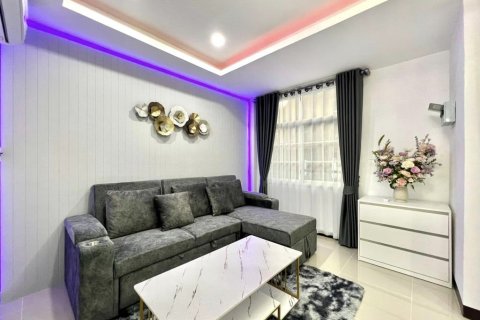 Casa de 3 dormitorios en Pattaya, Tailandia № 63687 - foto 8