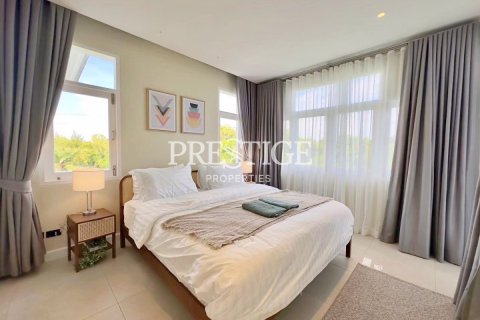 House in Pattaya, Thailand 5 bedrooms № 197863 - photo 8