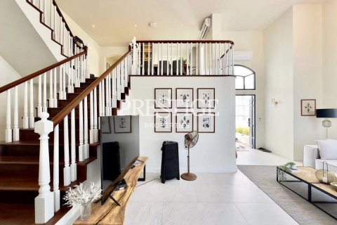 House in Pattaya, Thailand 5 bedrooms № 197863 - photo 4