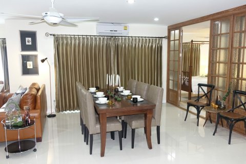 Condo in Chiang Mai, Thailand, 3 bedrooms № 169280 - photo 7
