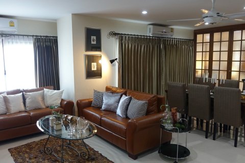 Condo in Chiang Mai, Thailand, 3 bedrooms № 169280 - photo 6