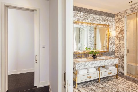 Condominio de 3 dormitorios en Bangkok, Tailandia № 180882 - foto 14