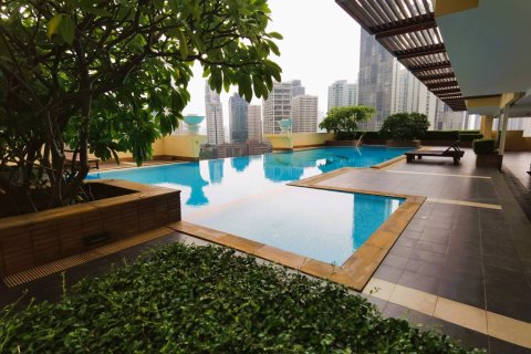 Condominio de 3 dormitorios en Bangkok, Tailandia № 180880 - foto 14