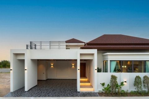 Chalet de 3 dormitorios en Hua Hin, Tailandia № 168385 - foto 26