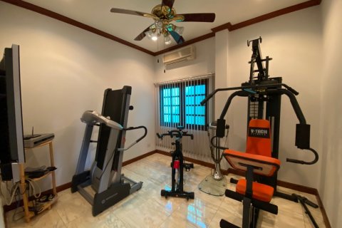 Chalet de 6 dormitorios en Hua Hin, Tailandia № 168349 - foto 27