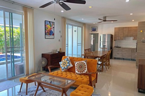 Chalet de 3 dormitorios en Hua Hin, Tailandia № 168351 - foto 6