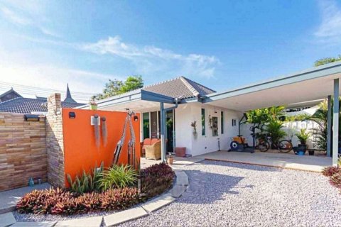Chalet de 3 dormitorios en Hua Hin, Tailandia № 168351 - foto 17
