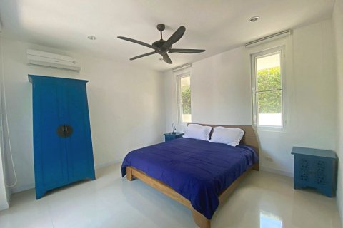 Chalet de 3 dormitorios en Hua Hin, Tailandia № 168351 - foto 9