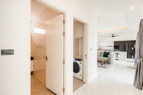 Chalet de 3 dormitorios en Hua Hin, Tailandia № 168384 - foto 26