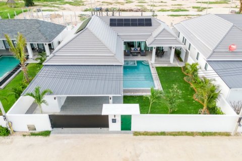 Chalet de 3 dormitorios en Hua Hin, Tailandia № 168384 - foto 28