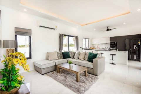 Chalet de 3 dormitorios en Hua Hin, Tailandia № 168384 - foto 18
