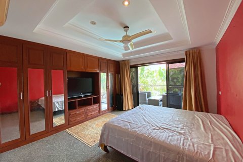 Chalet de 3 dormitorios en Hua Hin, Tailandia № 168352 - foto 22