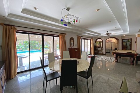Chalet de 3 dormitorios en Hua Hin, Tailandia № 168352 - foto 10
