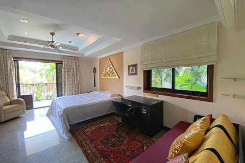 Chalet de 3 dormitorios en Hua Hin, Tailandia № 168352 - foto 26