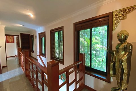 Chalet de 3 dormitorios en Hua Hin, Tailandia № 168352 - foto 17