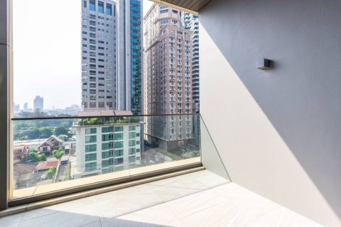 Ático de 2 dormitorios en Bangkok, Tailandia № 180850 - foto 28