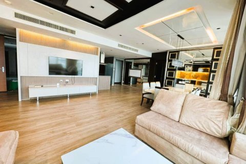 Condominio de 3 dormitorios en Bangkok, Tailandia № 180852 - foto 4