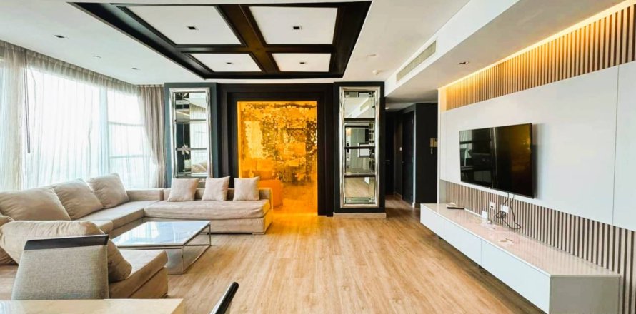 Condominio de 3 dormitorios en Bangkok, Tailandia № 180852