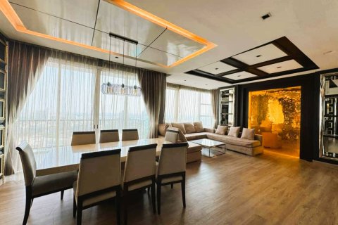 Condominio de 3 dormitorios en Bangkok, Tailandia № 180852 - foto 2