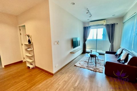 Condo in Saraphi, Thailand, 2 bedrooms № 205572