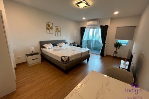 Condominio de 1 dormitorio en Saraphi, Tailandia № 205574 - foto 2