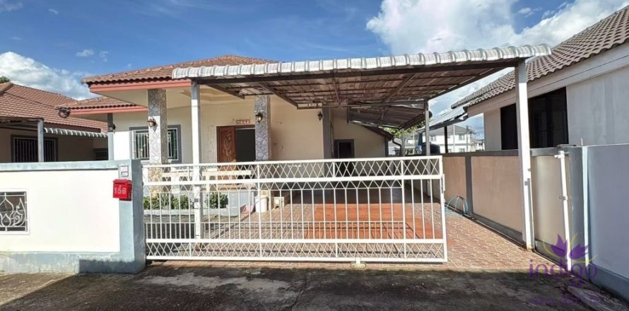 Casa de 3 dormitorios en San Sai, Tailandia № 205571