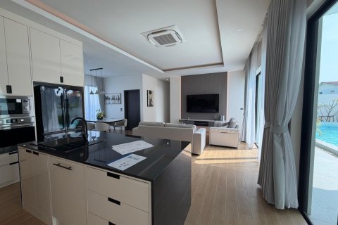 Chalet de 3 dormitorios en Hua Hin, Tailandia № 169813 - foto 10