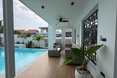 Chalet de 3 dormitorios en Hua Hin, Tailandia № 169812
