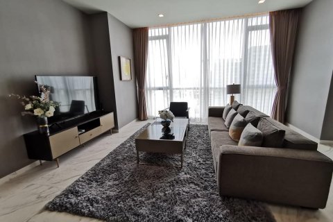 Condo in Bangkok, Thailand, 2 bedrooms № 115418 - photo 3