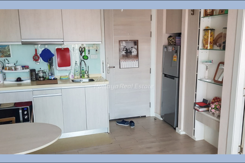 Condominio de 1 dormitorio en Bang Lamung, Tailandia № 205239 - foto 2