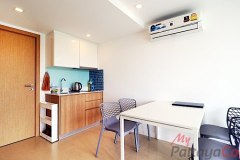 Condominio de 1 dormitorio en Pattaya, Tailandia № 205240 - foto 2