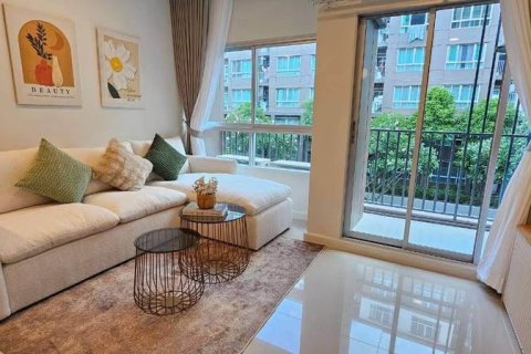 Apartment in Pattaya, Thailand 3 rooms № 233018
