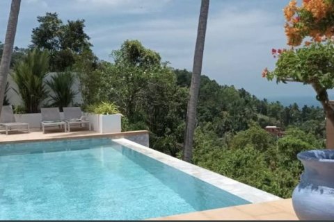 Chalet de 3 dormitorios en Surat Thani, Tailandia № 172648 - foto 5