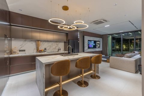 Chalet de 7 dormitorios en Sattahip, Tailandia № 172647 - foto 6