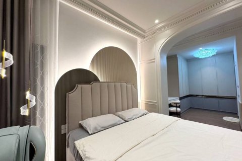 Casa de 4 dormitorios en Samut Prakan, Tailandia № 172651 - foto 7