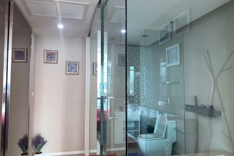 Condo in Watthana, Bangkok, Thailand, 1 bedroom  № 47656 - photo 9